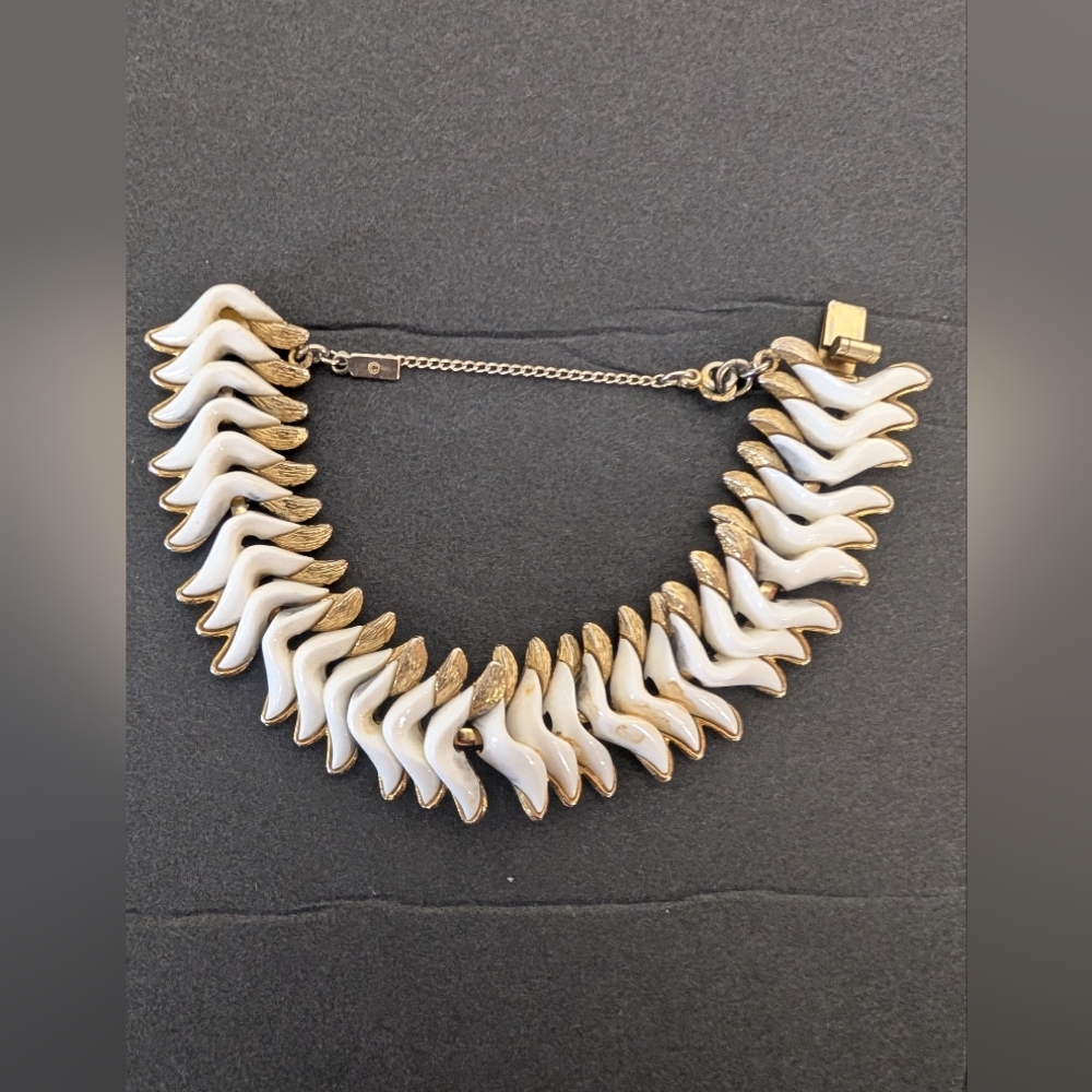 Vintage  Bracelet Monet Gold and White Women's  Chunky
